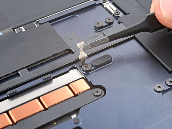 MacBook Air 15" 2023 Trackpad Replacement, Expose the trackpad screws: crwdns2935265:017crwdnd2935265:02crwdnd2935265:03crwdne2935265:0