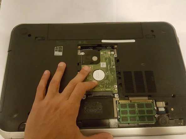 Dell Inspiron 15R 5520 Hard Drive Replacement: crwdns2935265:05crwdnd2935265:02crwdnd2935265:03crwdne2935265:0