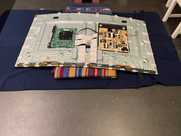 Samsung Television UE49KU6640 Backlight Replacement, LCD verwijderen: crwdns2935265:012crwdnd2935265:02crwdnd2935265:03crwdne2935265:0