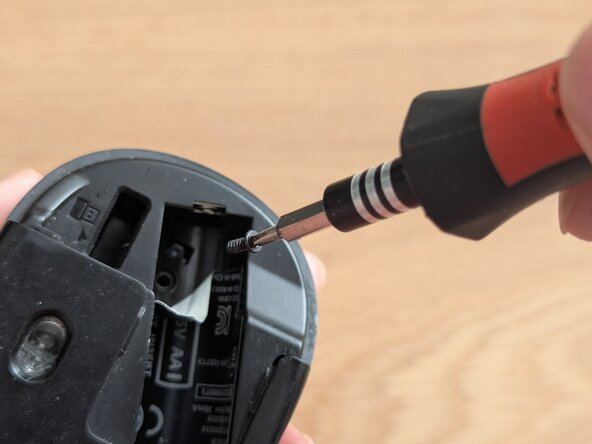 Logitech M325 Scroll Wheel Replacement: crwdns2935265:04crwdnd2935265:02crwdnd2935265:02crwdne2935265:0