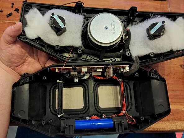 Teufel Rockster Cross battery replacement: crwdns2935265:02crwdnd2935265:03crwdnd2935265:03crwdne2935265:0