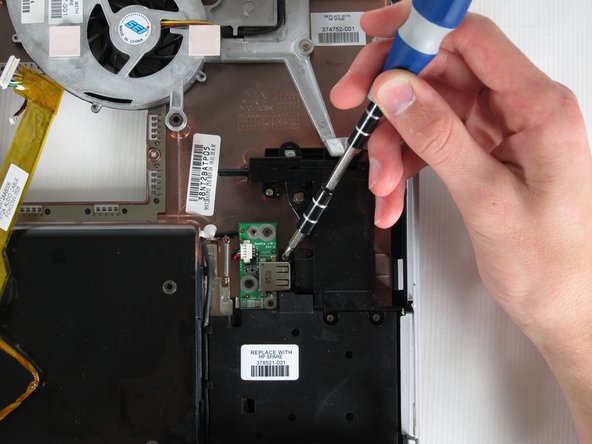 HP Pavilion zd8000 Right Speaker Replacement, Right Speaker: crwdns2935265:052crwdnd2935265:02crwdnd2935265:02crwdne2935265:0