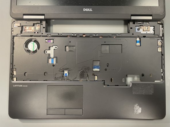Dell Latitude E5540 Disassembly, Remove the Keyboard: crwdns2935265:09crwdnd2935265:03crwdnd2935265:03crwdne2935265:0