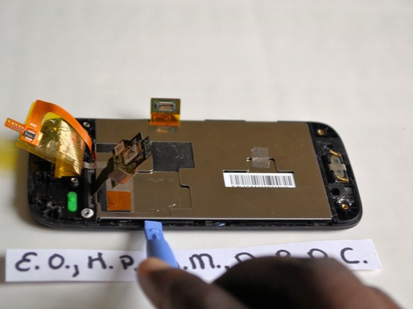 HTC Droid Eris Front Panel Assembly Replacement: crwdns2935265:011crwdnd2935265:02crwdnd2935265:02crwdne2935265:0