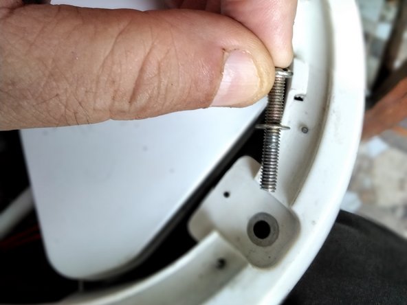 Prolife Airpot Model YTA-538AP  Disassembly Only, Remove bolts securing the plastic base: crwdns2935265:05crwdnd2935265:02crwdnd2935265:02crwdne2935265:0