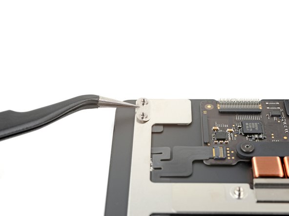 MacBook Air 2022 (M2) Trackpad Replacement, Remove the trackpad: crwdns2935265:018crwdnd2935265:03crwdnd2935265:03crwdne2935265:0