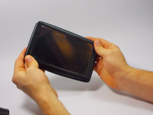 TomTom VIA 1605TM Front Screen Replacement: crwdns2935265:04crwdnd2935265:03crwdnd2935265:03crwdne2935265:0