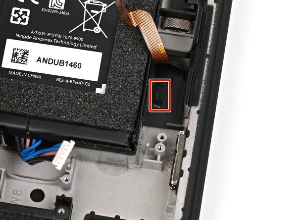 Nintendo Switch 2 Left Joy-Con 2 Connector Replacement, Route the left Joy‑Con 2 cable: crwdns2935265:046crwdnd2935265:01crwdnd2935265:03crwdne2935265:0