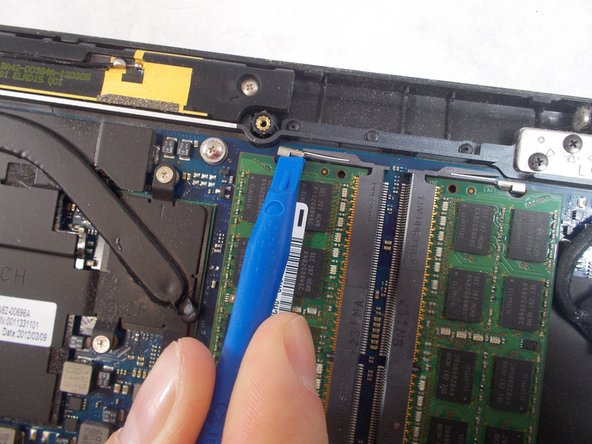 Samsung NP900X4B RAM Replacement: crwdns2935265:00crwdnd2935265:01crwdnd2935265:03crwdne2935265:0