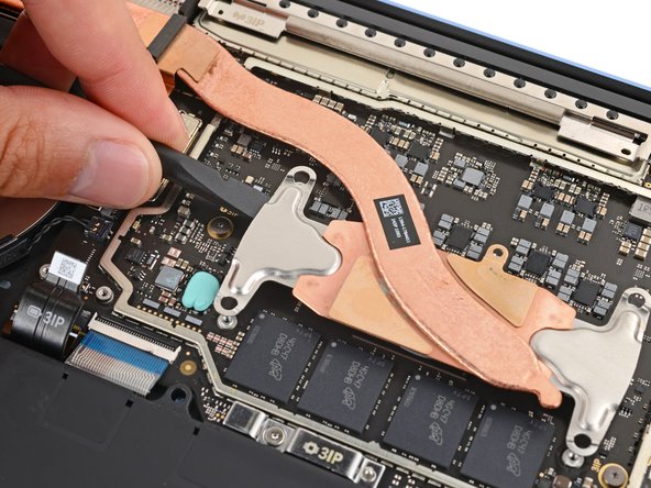 Microsoft Surface Laptop 7 (13.8-inch) Heat Sink Replacement
