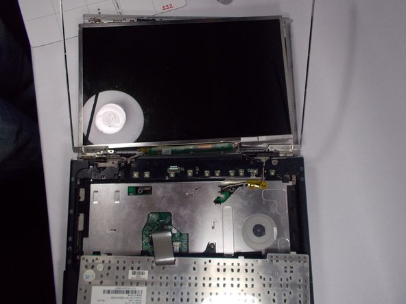 HP Pavilion DV1000 Screen Replacement: crwdns2935265:014crwdnd2935265:02crwdnd2935265:02crwdne2935265:0