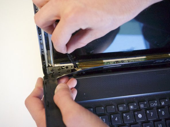 ASUS U52F-BBG6 Camera Replacement: crwdns2935265:03crwdnd2935265:02crwdnd2935265:02crwdne2935265:0