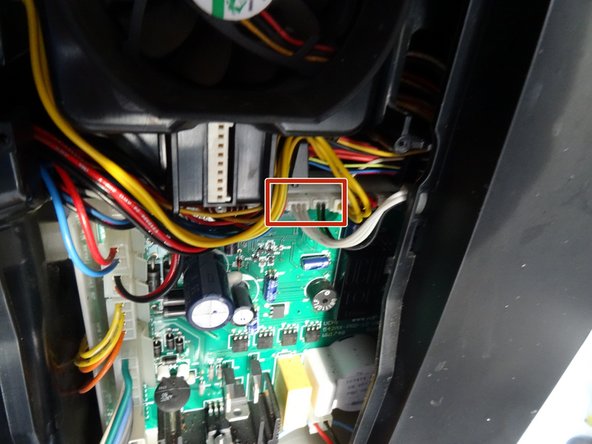 Jura Z6 (2018) Open the housing, Removing the side panels: crwdns2935265:06crwdnd2935265:02crwdnd2935265:02crwdne2935265:0