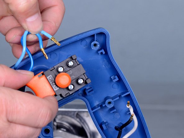 Crain Jamb Saw 775 2014 Switch Replacement, Disconnect the motor wires: crwdns2935265:06crwdnd2935265:02crwdnd2935265:02crwdne2935265:0