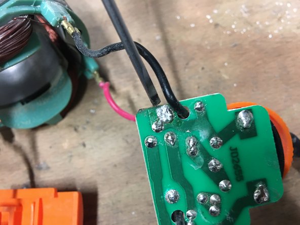 Dexter Wired Vibrating Sander 330W - 330SHS2.5 Engine Replacement: step 11, image 2 of 2