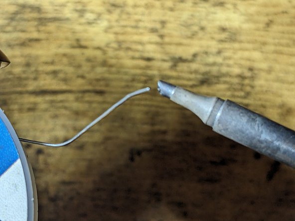 Genesis Heat Gun Rectifier Diode Replacement, Solder new diode 1: crwdns2935265:07crwdnd2935265:02crwdnd2935265:03crwdne2935265:0