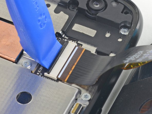 Motorola Moto X4 Front-facing Camera Replacement, Disconnect the display cable: crwdns2935265:011crwdnd2935265:02crwdnd2935265:03crwdne2935265:0