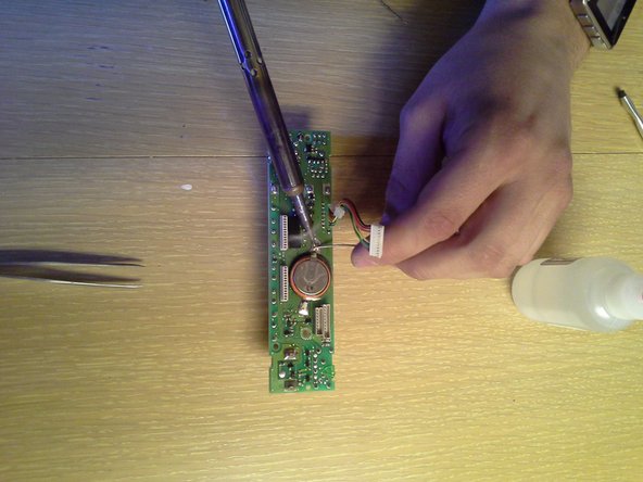 Kenwood TM-241a Backup Battery Replacement: crwdns2935265:014crwdnd2935265:02crwdnd2935265:02crwdne2935265:0