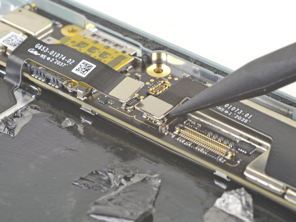 Google Pixel 5 Motherboard Replacement, Disconnect the press connectors: crwdns2935265:034crwdnd2935265:03crwdnd2935265:03crwdne2935265:0