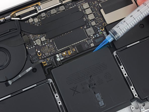 替换MacBook Pro 13‘’2016年末期带功能键版本的电池: 步骤 34 中的图像 2，2