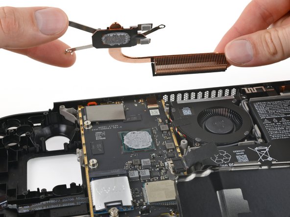 Steam Deck OLED Front Shell Replacement, Remove the heat sink: crwdns2935265:078crwdnd2935265:02crwdnd2935265:02crwdne2935265:0