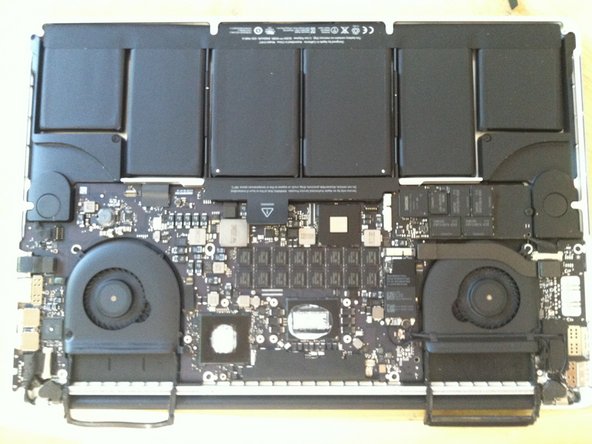 How to reapply thermal paste to MacBook Pro 15" Retina Display Mid 2012 CPU and GPU: step 5, image 1 of 3