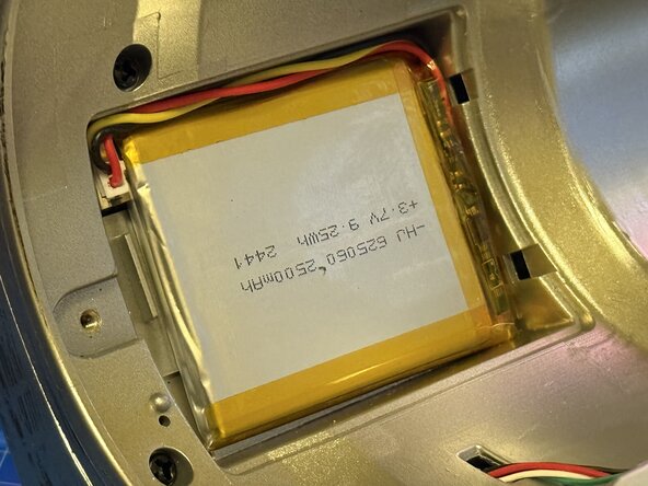Fallout Series Pip-Boy Die-Cast Replica Micro SD Card Replacement, Prepping for Battery Removal: crwdns2935265:02crwdnd2935265:02crwdnd2935265:02crwdne2935265:0