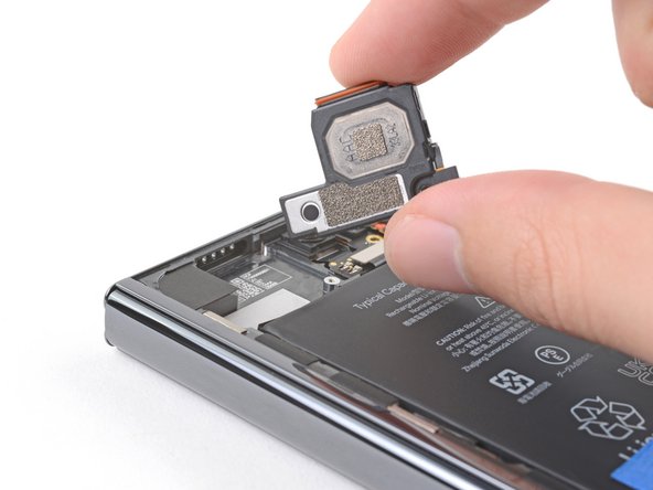 Google Pixel Fold Inner Screen Assembly Replacement, Remove the top speaker: crwdns2935265:0107crwdnd2935265:03crwdnd2935265:03crwdne2935265:0