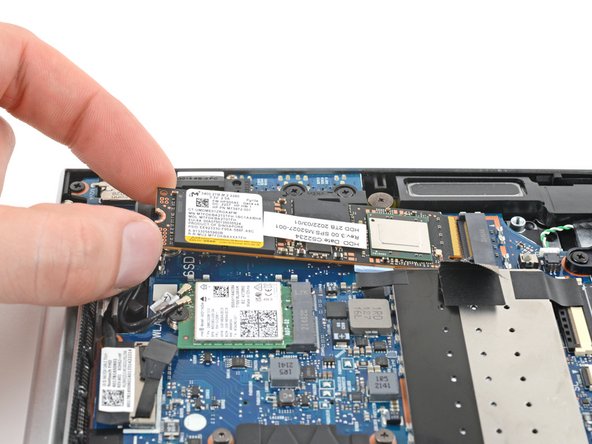 HP EliteBook 840 G9 SSD Replacement, Remove the SSD: crwdns2935265:012crwdnd2935265:02crwdnd2935265:03crwdne2935265:0