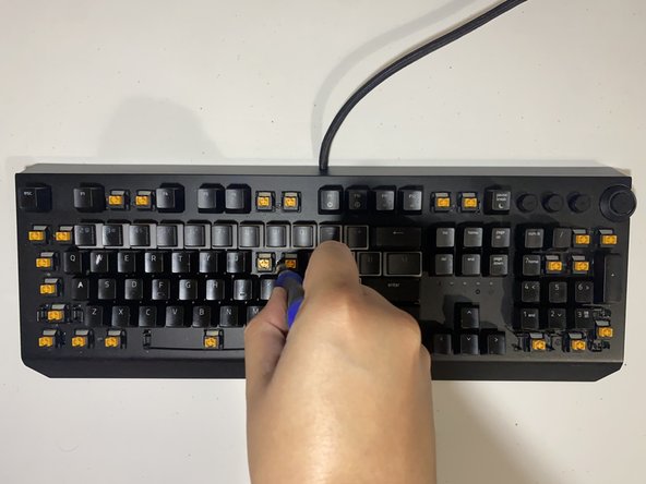 Razer BlackWidow Elite Volume Knob Replacement: crwdns2935265:04crwdnd2935265:02crwdnd2935265:02crwdne2935265:0