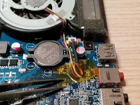 Sony VAIO VPCEH2K1E Heat Sink Replacement: crwdns2935265:014crwdnd2935265:03crwdnd2935265:03crwdne2935265:0