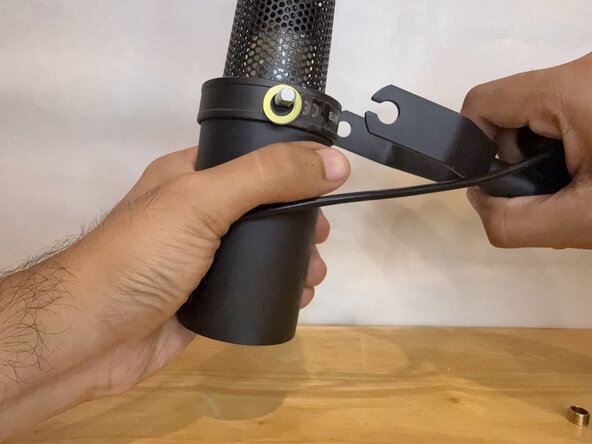 Shure SM7B Grille and Windscreen Replacement: step 4, image 2 of 3