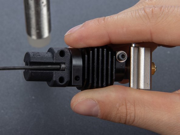 DDX/ Copperhead Hotend Installation, Attach Adapter To Hotend: crwdns2935265:02crwdnd2935265:02crwdnd2935265:02crwdne2935265:0