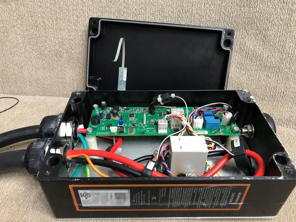 JuiceBox EVSE Relay Replacement (UL/front LEDs version), Disconnect LED cable: crwdns2935265:05crwdnd2935265:03crwdnd2935265:03crwdne2935265:0