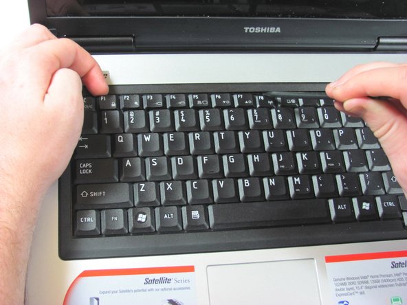 Toshiba Satellite L45-S7423 Keyboard Replacement: crwdns2935265:08crwdnd2935265:02crwdnd2935265:03crwdne2935265:0
