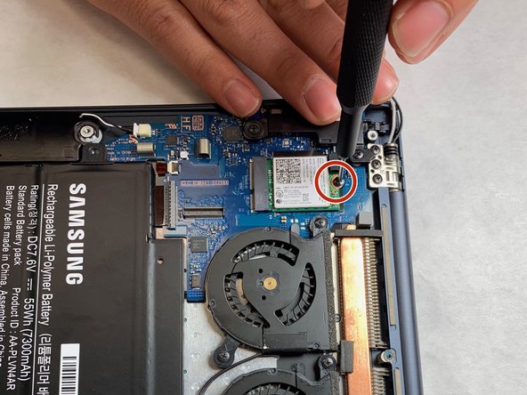 Samsung ATIV Book 9 Plus Wi-Fi Card Replacement: crwdns2935265:00crwdnd2935265:01crwdnd2935265:01crwdne2935265:0