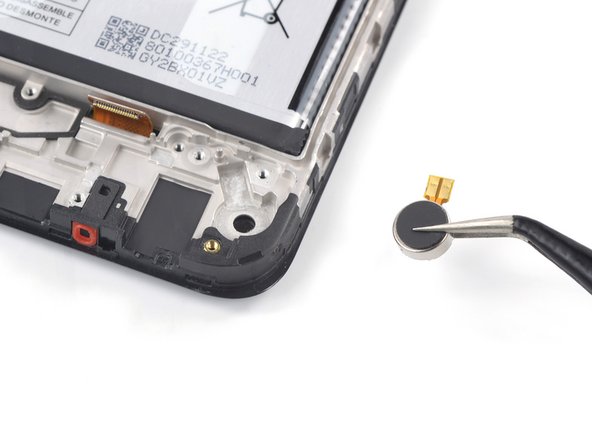 Nokia G22 Screen Assembly Replacement, Remove the vibration motor: crwdns2935265:025crwdnd2935265:03crwdnd2935265:03crwdne2935265:0