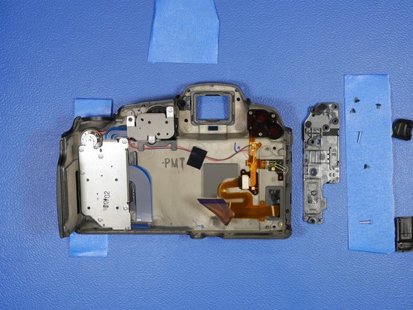 Panasonic Lumix DMC-GH3 Disassembly: crwdns2935265:011crwdnd2935265:03crwdnd2935265:03crwdne2935265:0