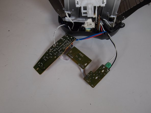 Oster 2-Slice Toaster TSSTJC5BBK Disassembly: crwdns2935265:07crwdnd2935265:02crwdnd2935265:02crwdne2935265:0