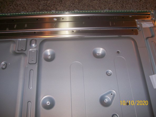 LG 55UH6150 backlight LED replacement, LED's exposed: crwdns2935265:07crwdnd2935265:03crwdnd2935265:03crwdne2935265:0