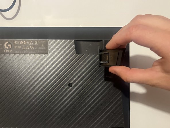 Logitech G213 Prodigy Adjustable Feet Replacement: crwdns2935265:03crwdnd2935265:02crwdnd2935265:02crwdne2935265:0