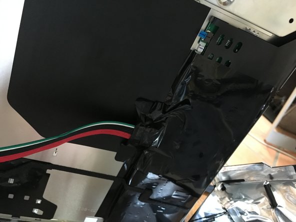 How to build a display using a iMac: step 8, image 1 of 3