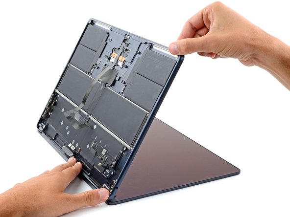 MacBook Air 15" 2023 Touch ID Sensor Replacement, Open your MacBook: crwdns2935265:042crwdnd2935265:02crwdnd2935265:03crwdne2935265:0