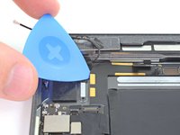 iPad 7 Logic Board Replacement