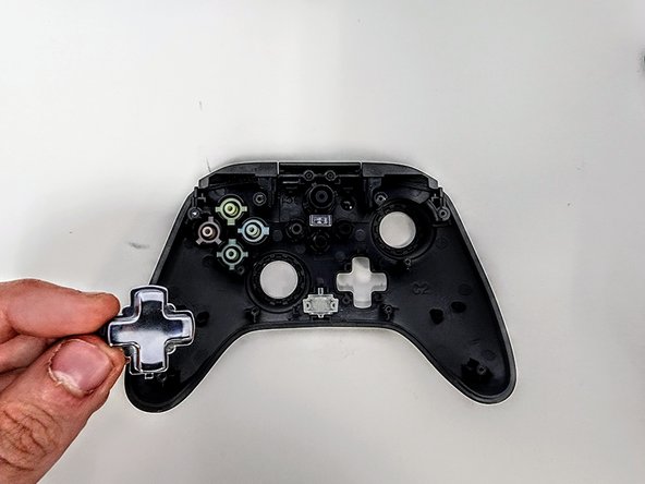 PowerA Enhanced 1516953-01 Front Case Replacement, Front Case: 步骤 4 中的图像 2，3