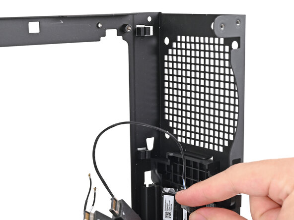 Framework Desktop Antennas Replacement, Reroute the power button cable: Schritt 31, Bild 3 von 3