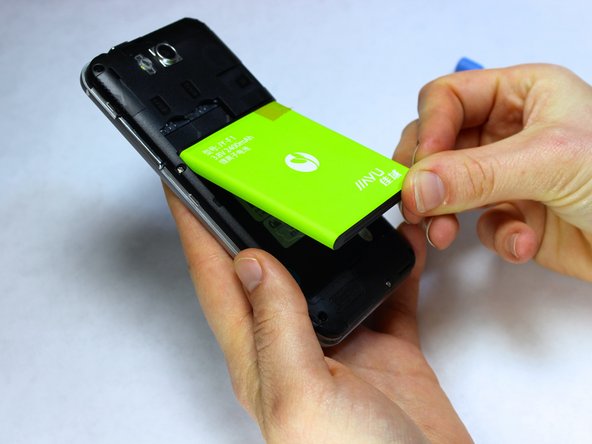 JIAYU F1 Power Button Replacement, Remove the Battery: crwdns2935265:03crwdnd2935265:02crwdnd2935265:03crwdne2935265:0