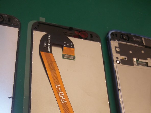 Huawei Nova 2 LCD Display + Touchscreen + Frame switch, Compare old and new screen: step 7, image 2 of 2