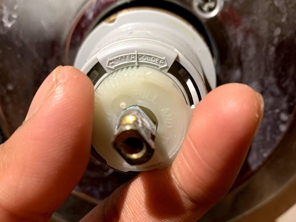 Bath Tub Cartridge Replacement: crwdns2935265:08crwdnd2935265:02crwdnd2935265:02crwdne2935265:0