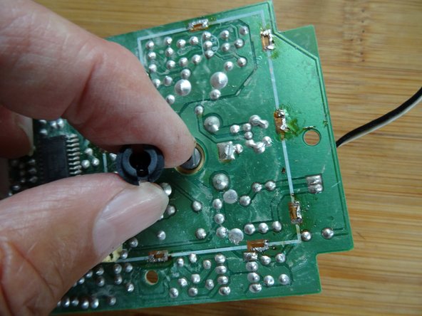 Tivoli One Variable capacitor Repair, Remove the coupling: crwdns2935265:06crwdnd2935265:02crwdnd2935265:02crwdne2935265:0